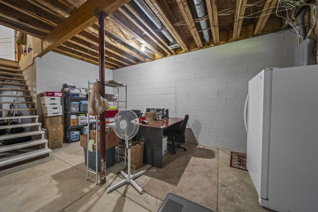 334 Glenridge Circle, Howard, OH 43028