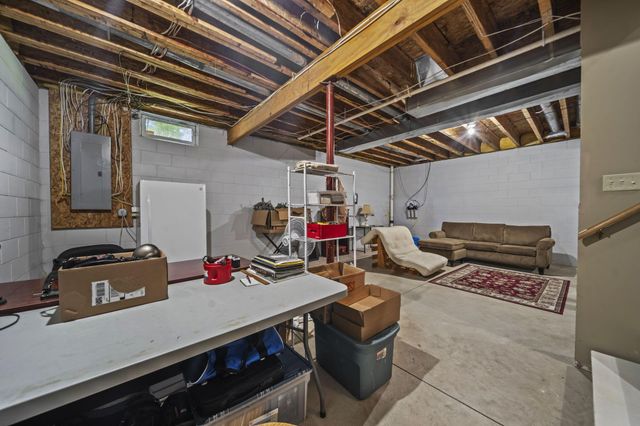 334 Glenridge Circle, Howard, OH 43028