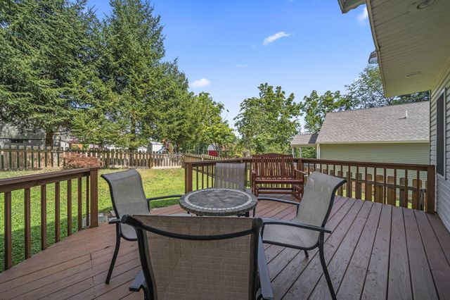 334 Glenridge Circle, Howard, OH 43028
