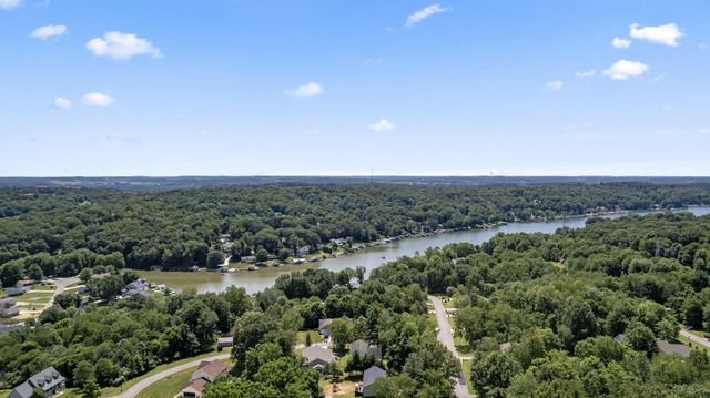 334 Glenridge Circle, Howard, OH 43028