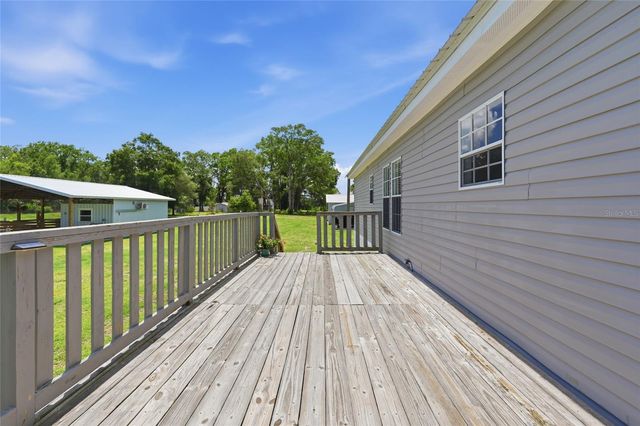 4889 SW 35TH TRAIL, Bell, FL 32619
