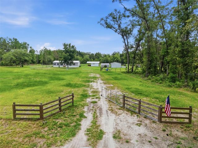 4889 SW 35TH TRAIL, Bell, FL 32619