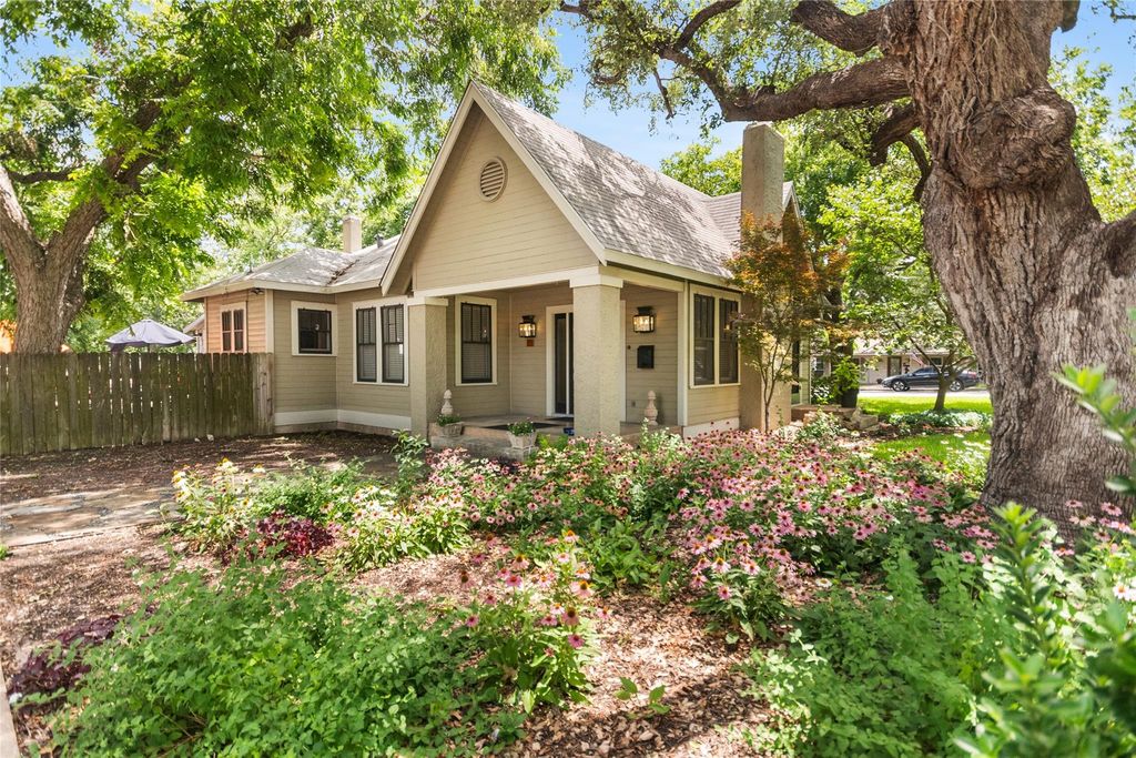 603 E Liberty Ave, Round Rock, TX 78664