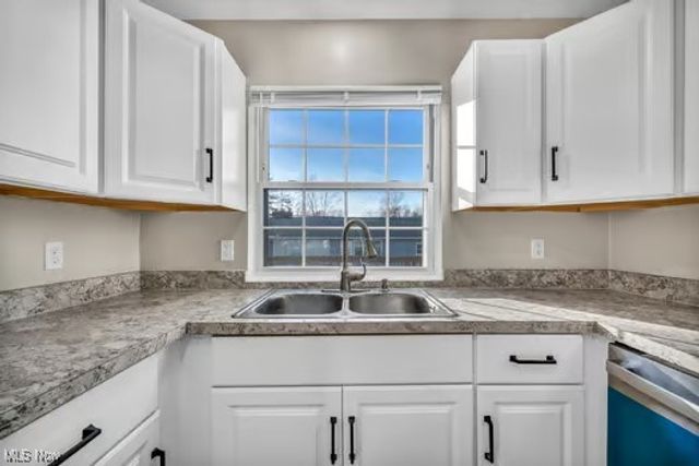 1548 Rosena Avenue, Madison, OH 44057