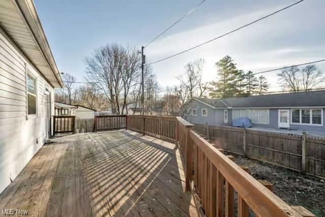 1548 Rosena Avenue, Madison, OH 44057