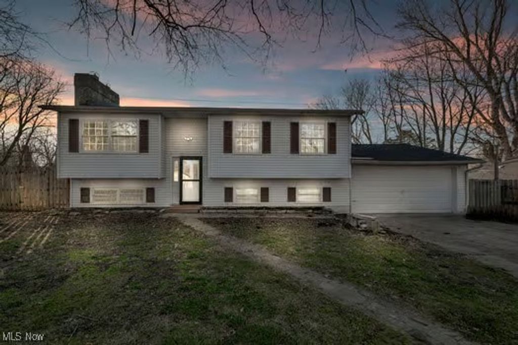 1548 Rosena Avenue, Madison, OH 44057