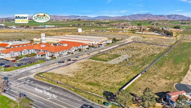 19333 Town Center, Apple Valley, CA 92308