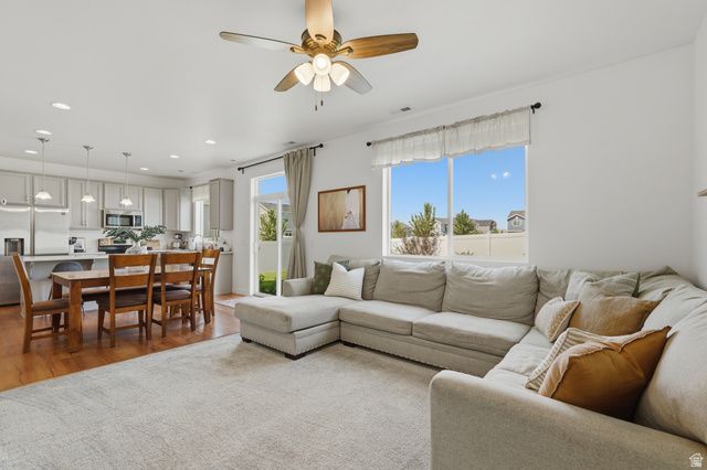 1644 W RED PINE DR, Syracuse, UT 84075