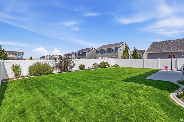 1644 W RED PINE DR, Syracuse, UT 84075
