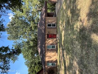 864 Hackberry Drive, Southaven, MS 38671