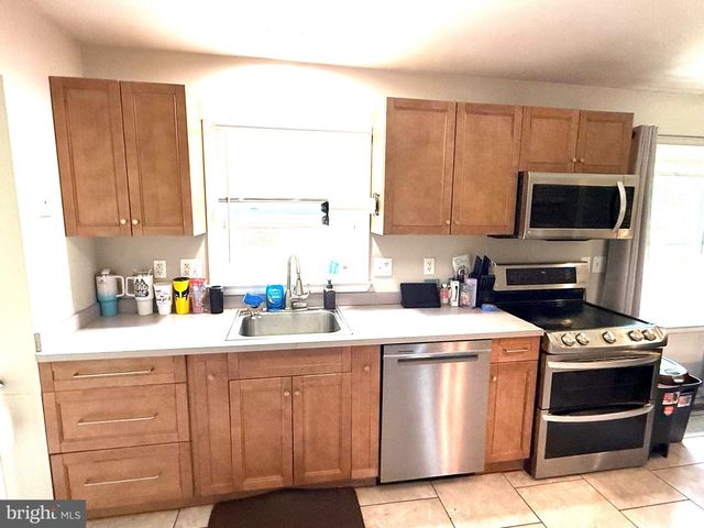 879 BROADFIELD DR, Newark, DE 19713