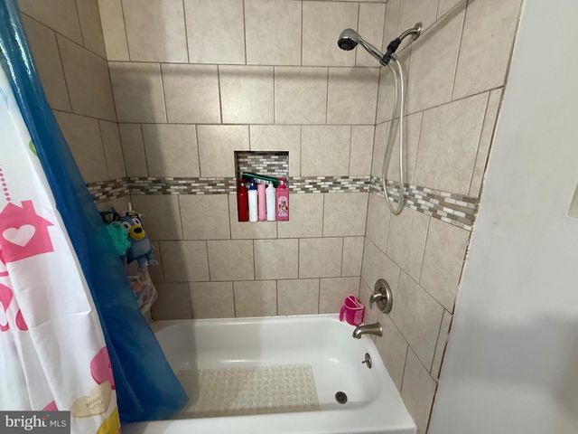 879 BROADFIELD DR, Newark, DE 19713