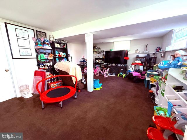 879 BROADFIELD DR, Newark, DE 19713
