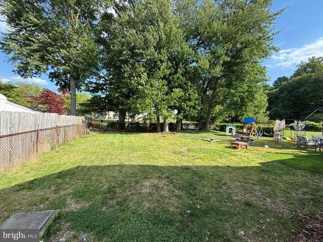 879 BROADFIELD DR, Newark, DE 19713