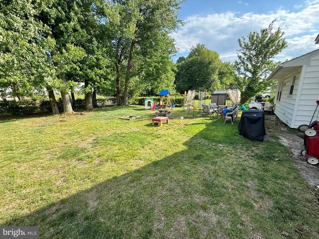 879 BROADFIELD DR, Newark, DE 19713
