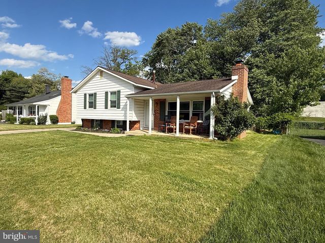 879 BROADFIELD DR, Newark, DE 19713