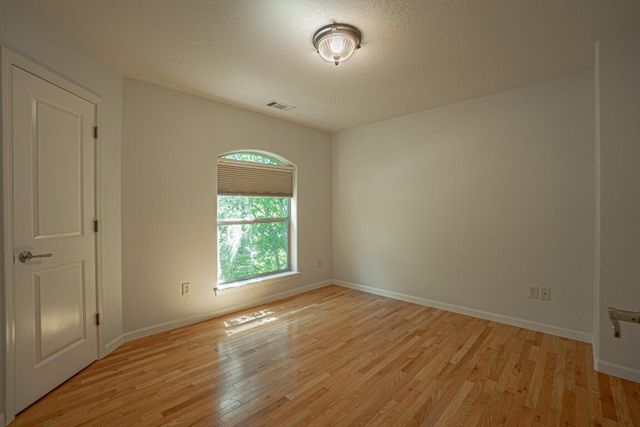 472 Lindsay Lane, Ashland, OR 97520
