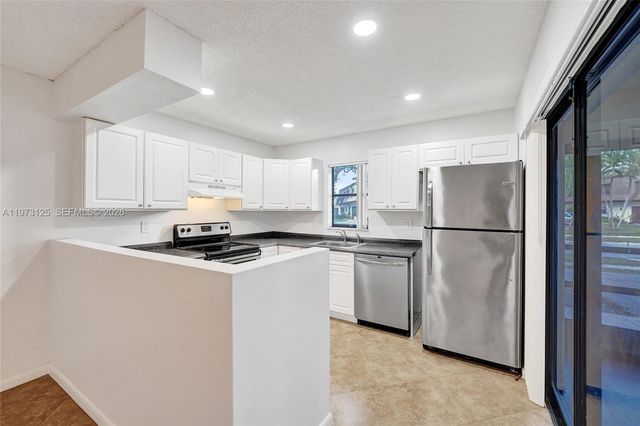 9340 SW 61st Way B, Boca Raton, FL 33428
