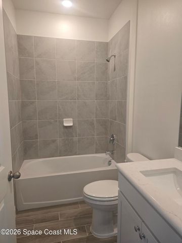 947 Braddock Avenue SE, Palm Bay, FL 32909
