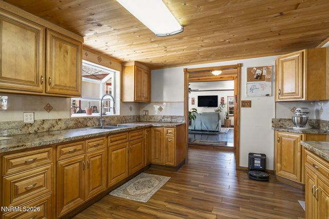 5660 Igloo Drive, Sun Valley, NV 89433