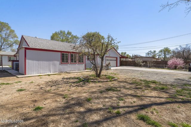 5660 Igloo Drive, Sun Valley, NV 89433