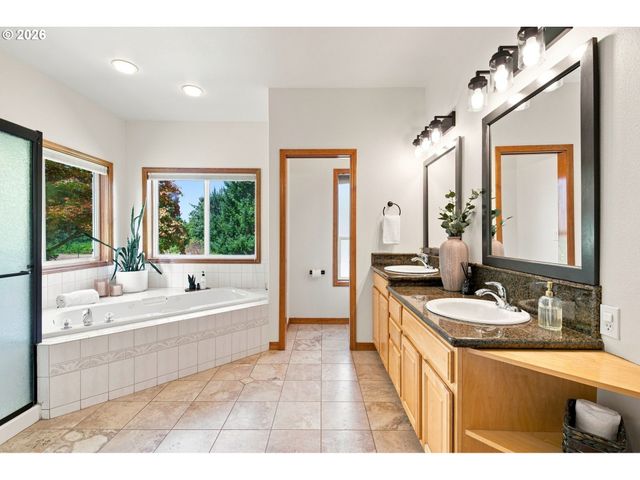 7014 Ne 252ND Way, Battle Ground, WA 98604