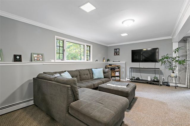 999 Cliff Avenue, Yorktown Heights, NY 10598