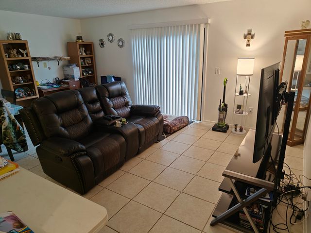 410 Fernandina Street NW, Palm Bay, FL 32907
