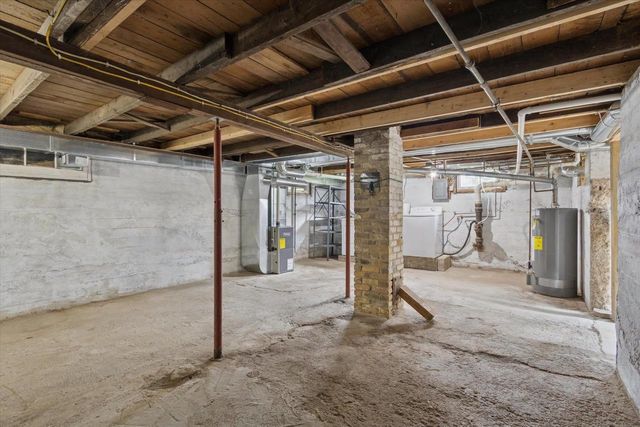 2821 W Court Street, Janesville, WI 53548