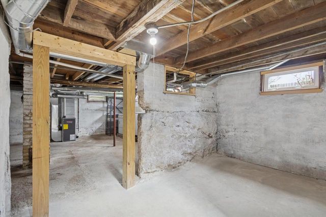 2821 W Court Street, Janesville, WI 53548