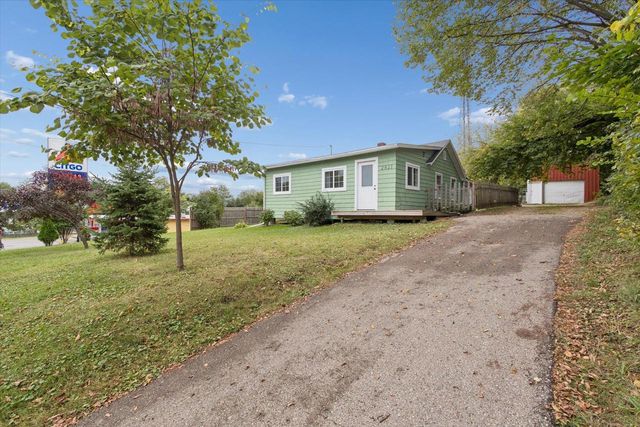 2821 W Court Street, Janesville, WI 53548