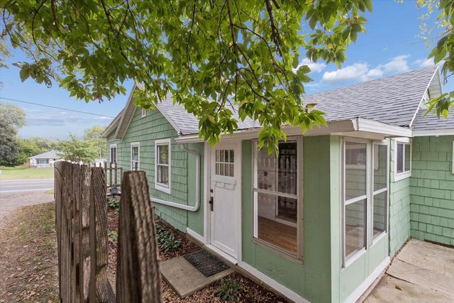 2821 W Court Street, Janesville, WI 53548