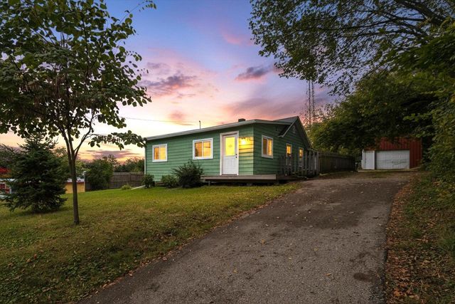 2821 W Court Street, Janesville, WI 53548