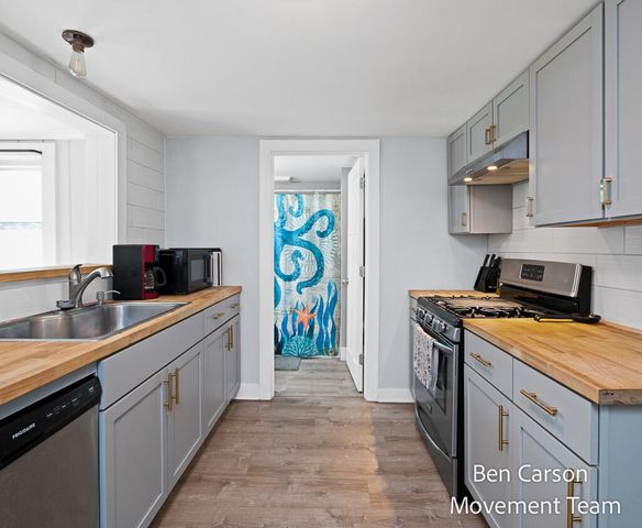 2164 Letart Avenue, Muskegon, MI 49441
