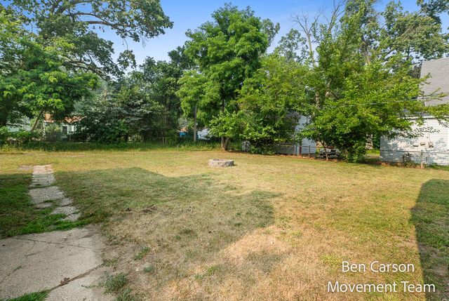 2164 Letart Avenue, Muskegon, MI 49441