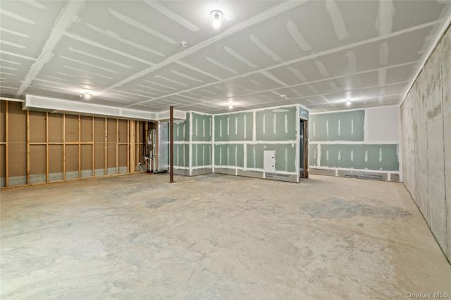105 N Cole Avenue 111, Spring Valley, NY 10977