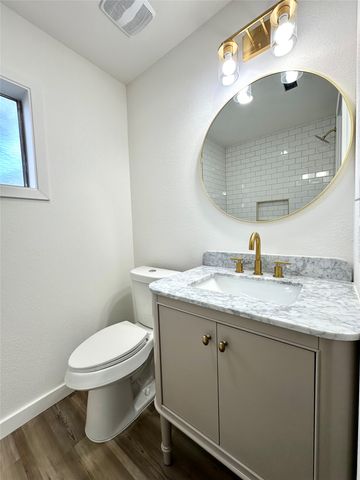 900 W Wrights Avenue, Comanche, TX 76442