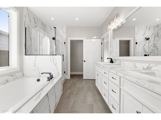 3547 W 2ND St, Washougal, WA 98671