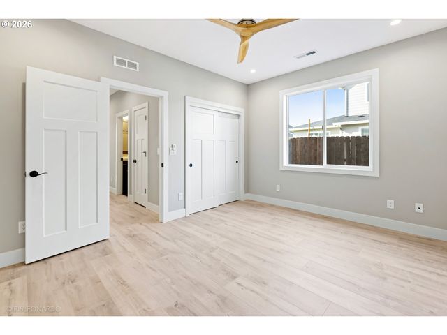 3547 W 2ND St, Washougal, WA 98671