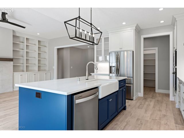 3547 W 2ND St, Washougal, WA 98671