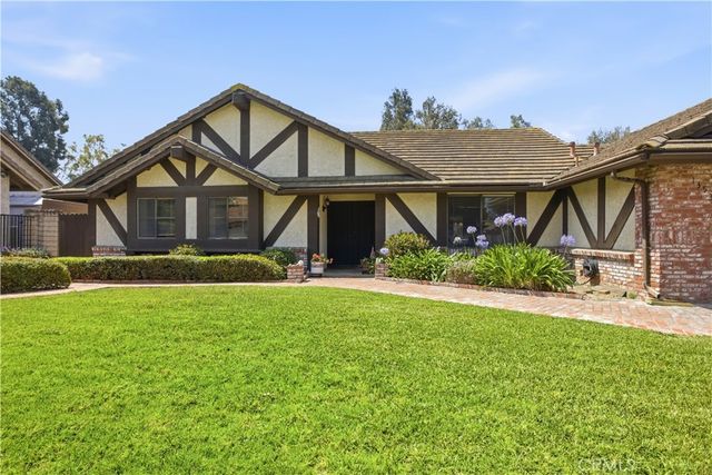 13538 Adlena, Moorpark, CA 93021