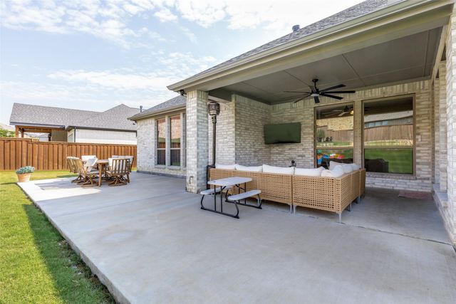 141 Longhorn Bend, Rhome, TX 76078