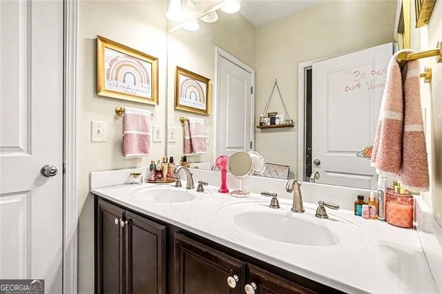 1036 Garner Creek Drive, Lilburn, GA 30047