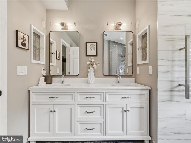 2856 MYRTLEWOOD DR, Dumfries, VA 22026
