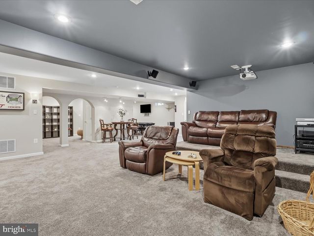 2856 MYRTLEWOOD DR, Dumfries, VA 22026