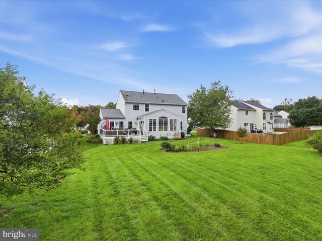 2856 MYRTLEWOOD DR, Dumfries, VA 22026