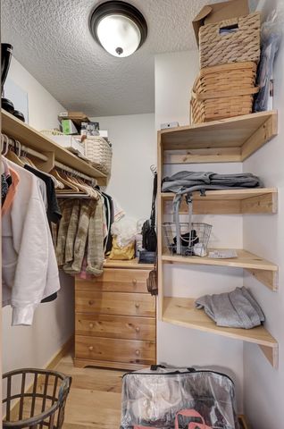 2032 Alison Street, Carthage, MO 64836