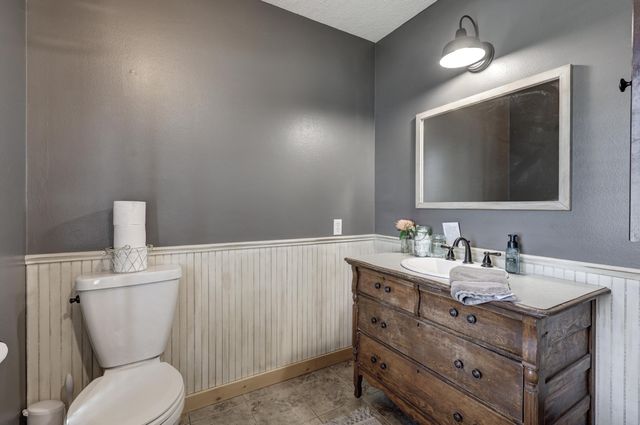 2032 Alison Street, Carthage, MO 64836