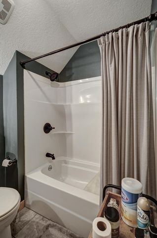 2032 Alison Street, Carthage, MO 64836