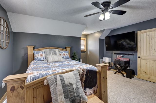 2032 Alison Street, Carthage, MO 64836